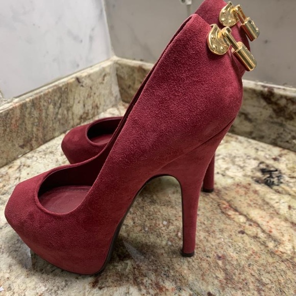 Louis Vuitton Red Suede Leather Pumps Shoes